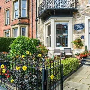 Bed & Breakfast Pannett House Bed & Breakfast, Beautiful Victorian Whitby