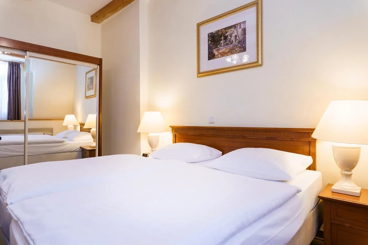 Spa Hotel Anglicky Dvur 카를로비바리